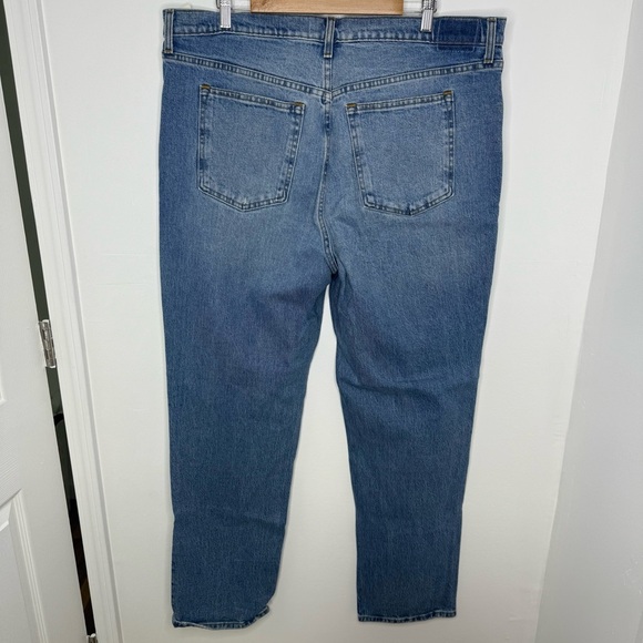 ABERCROMBIE NWT The 90’s Straight Ultra High Rise Jeans - Picture 6 of 7